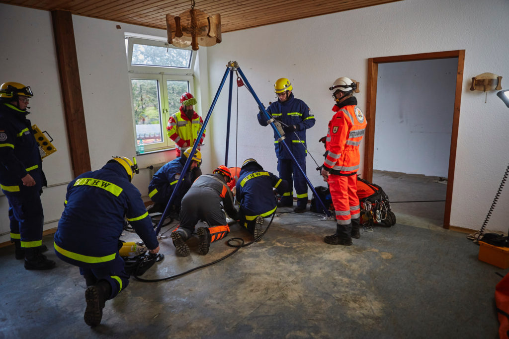 Bergung-2020_2019-Foto-13.12.18-23-31-20-23-1024x683 Ausbildung + Training