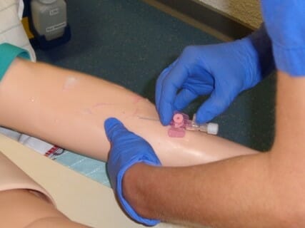 American-Heart-Association-Advanced-Cardiovascular-Life-Support-ACLS-004 TCRH Kompetenz-Zentrum Medizinische Ausbildung und Trainings: Führungswechsel und neue Pädagogische Leitung