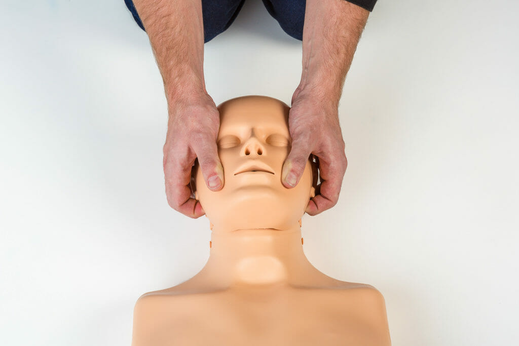 Erste-Hilfe-Reanimation-AED-TL8A3053-1024x683 TCRH Kompetenz-Zentrum Medizinische Ausbildung und Trainings: Führungswechsel und neue Pädagogische Leitung