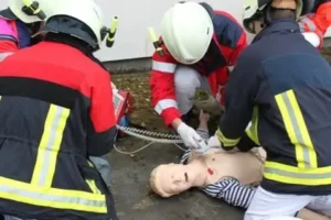 Medizinische Ausbildung, Fortbildung + Trainings