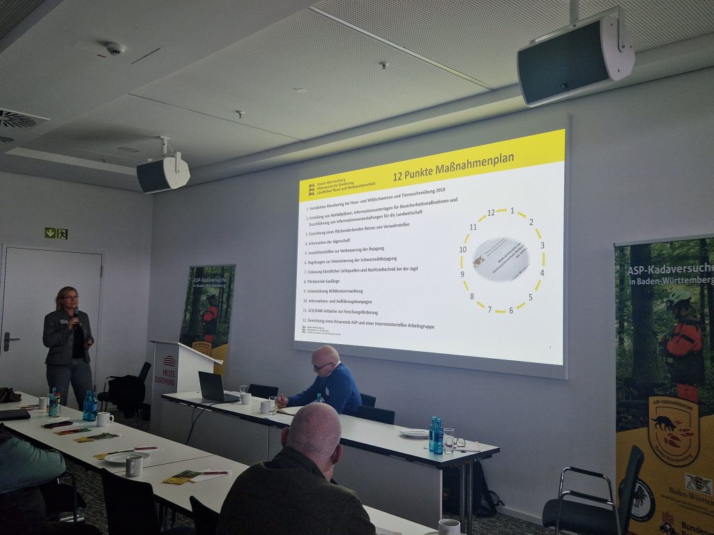ASP_Dortmund_Austausch_Seuchenbekaempfung_HMLU_Dr-Baerbel-Baeuerle-1024x768 Aktueller Stand der ASP-Bekämpfung in Deutschland